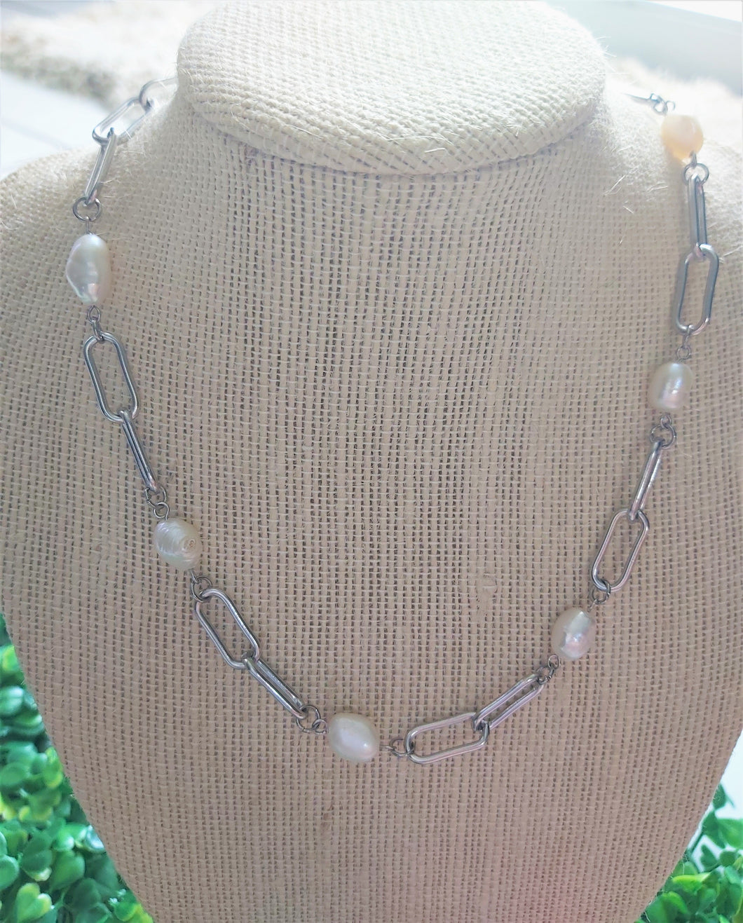 Necklace Pearl Silver